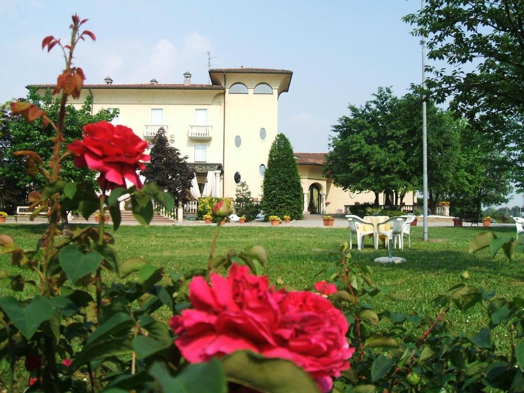Villa Belvedere 1849 Misano di Gera dʼAdda Buitenkant foto